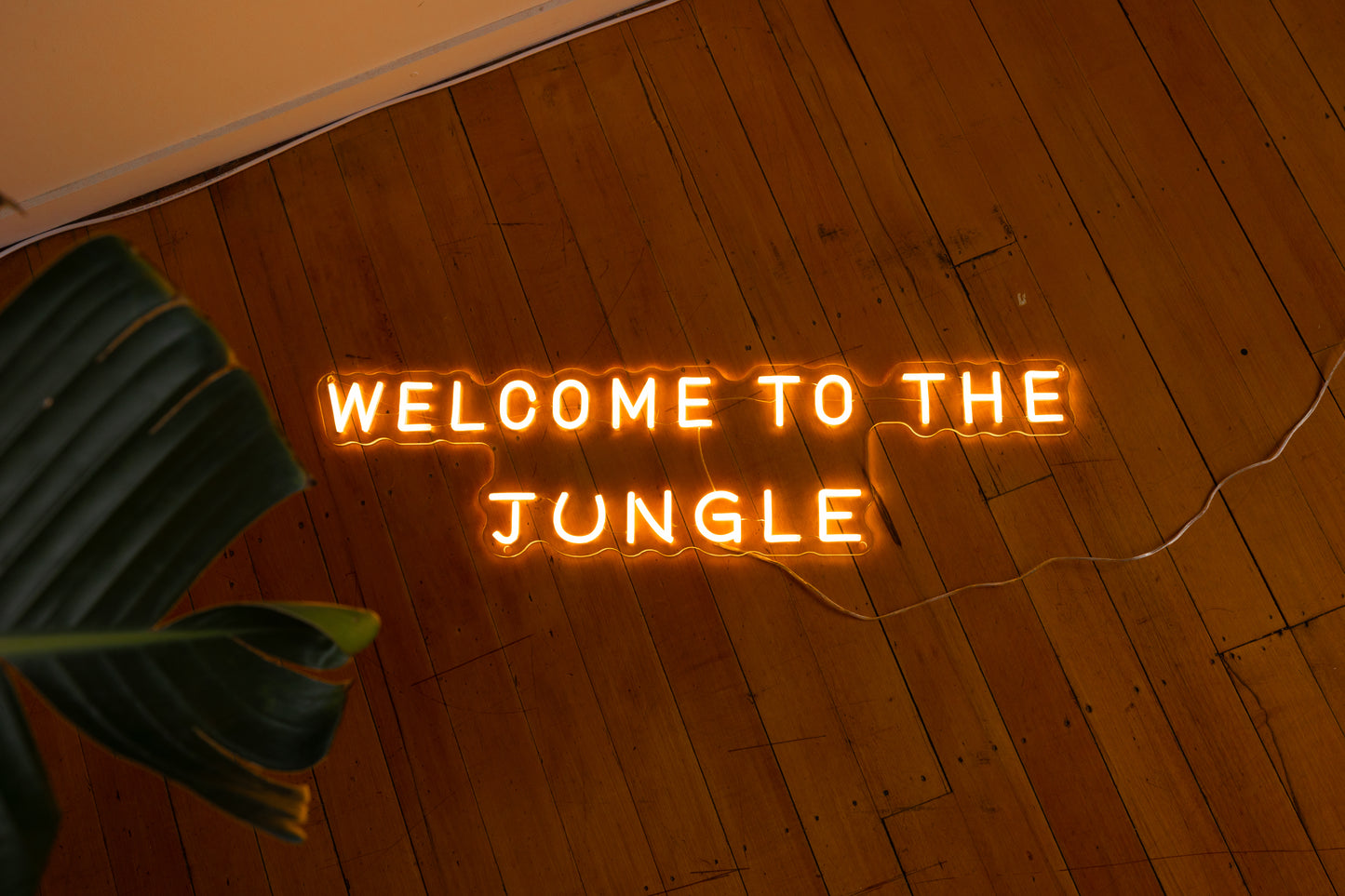 Welcome To The Jungle - Neon Sign