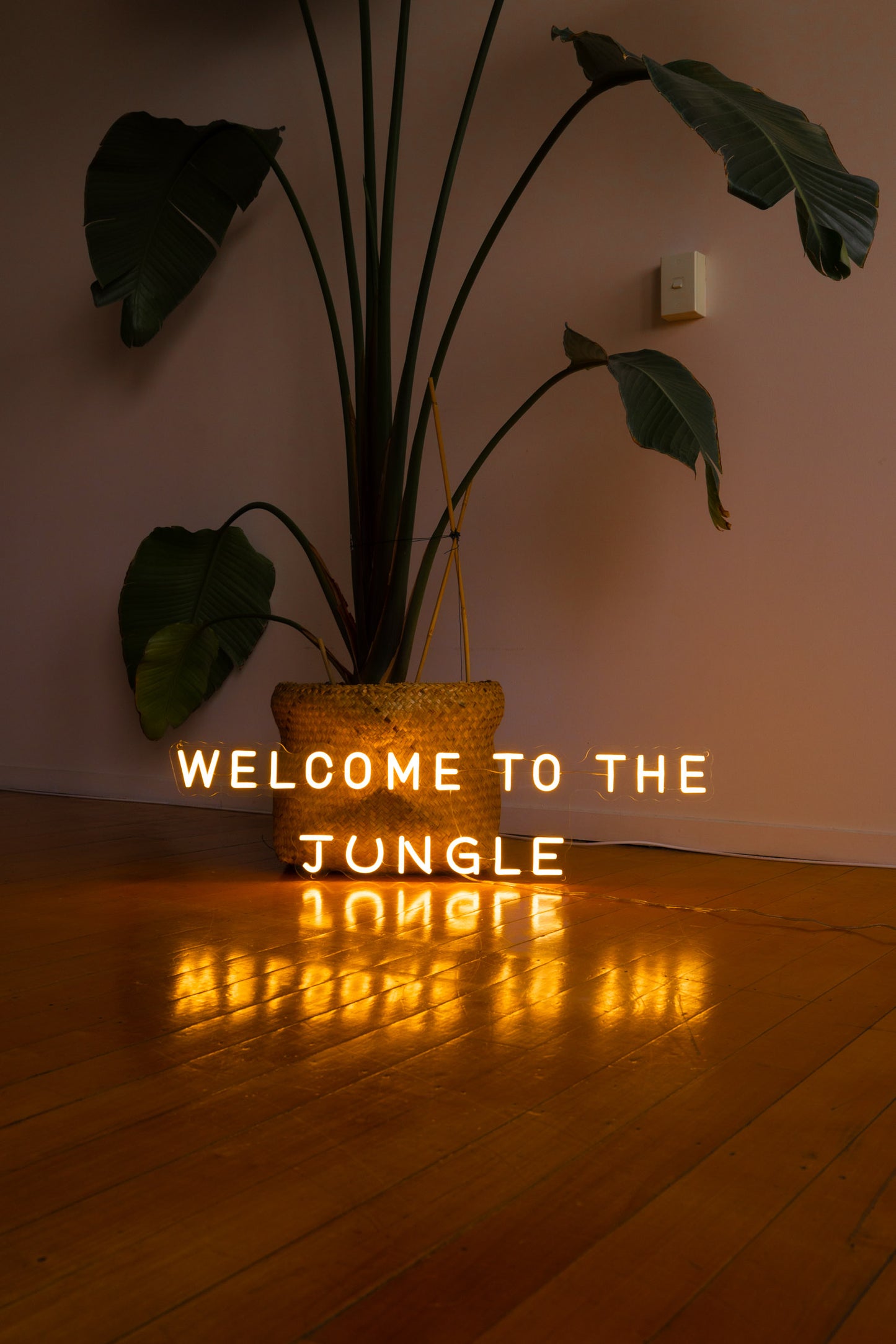 Welcome To The Jungle - Neon Sign