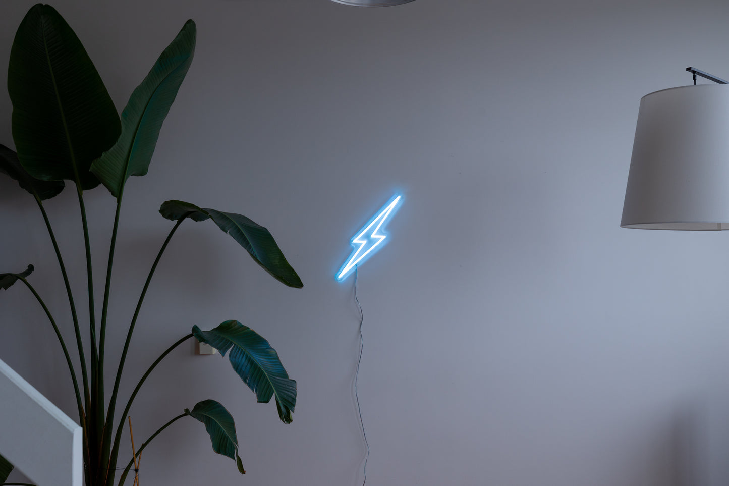 Lightning Bolt - Neon Sign
