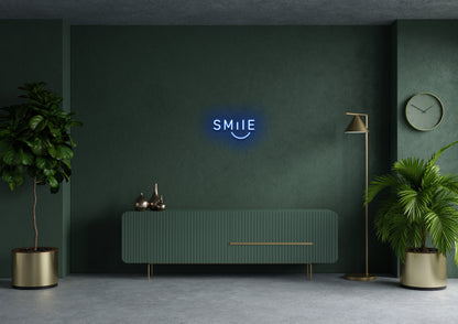 Smile - Neon Sign
