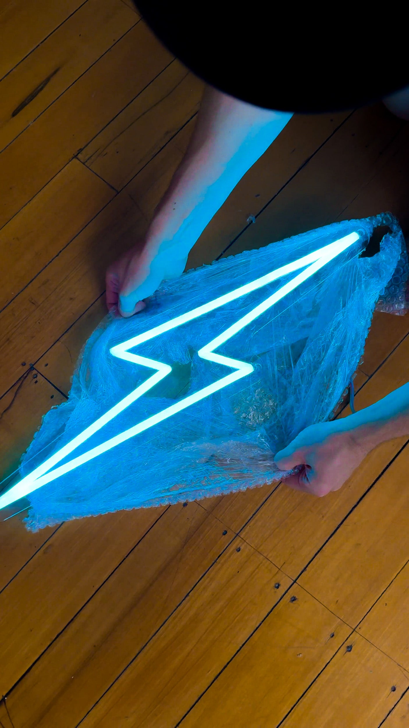 Lightning Bolt - Neon Sign