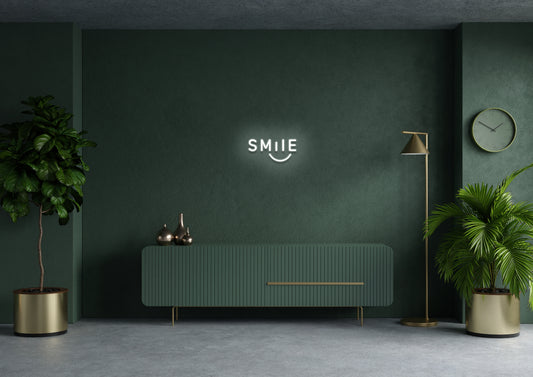 Smile - Neon Sign